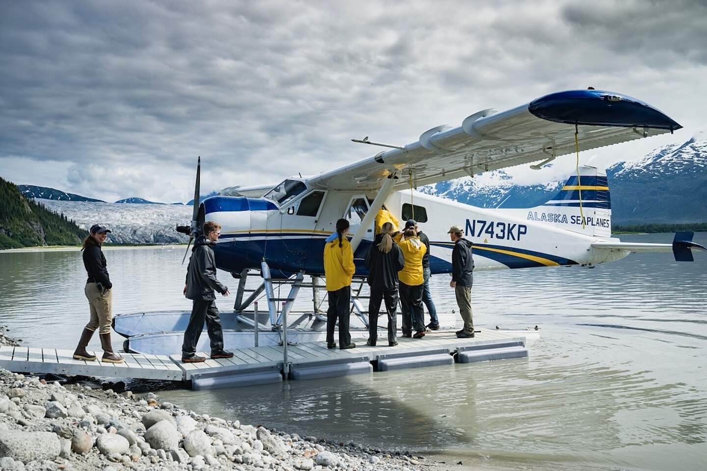 The ultimate Alaskan adventure flightseeing, hiking, and packrafting!